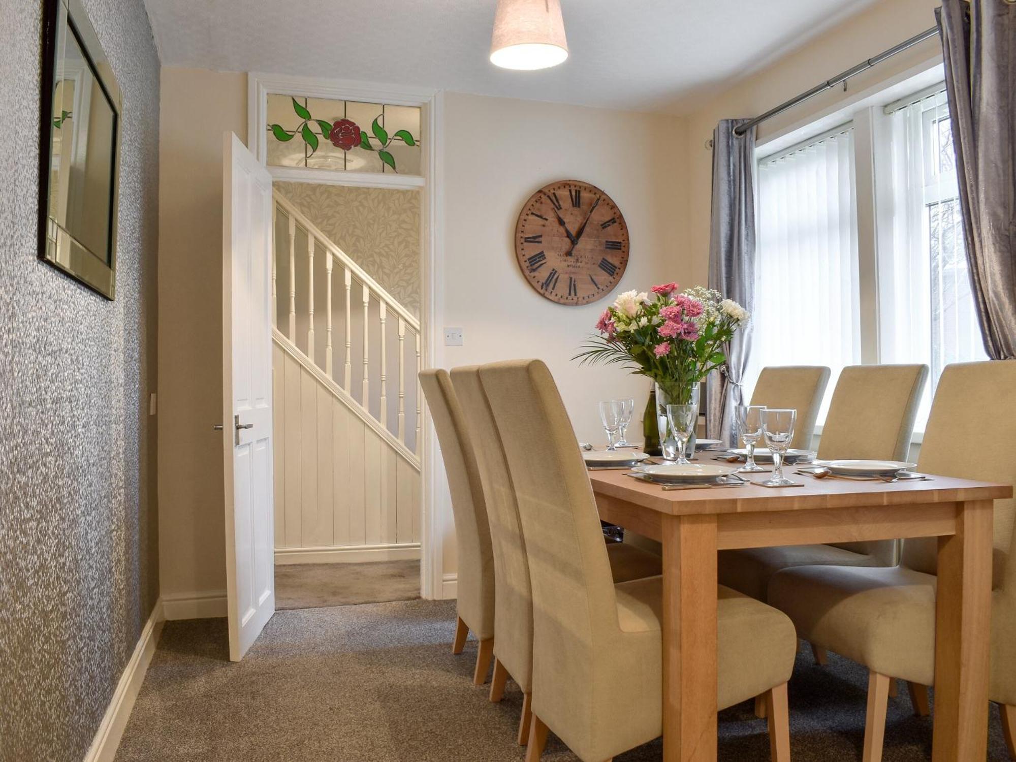 The Garth Villa Whitby Bagian luar foto